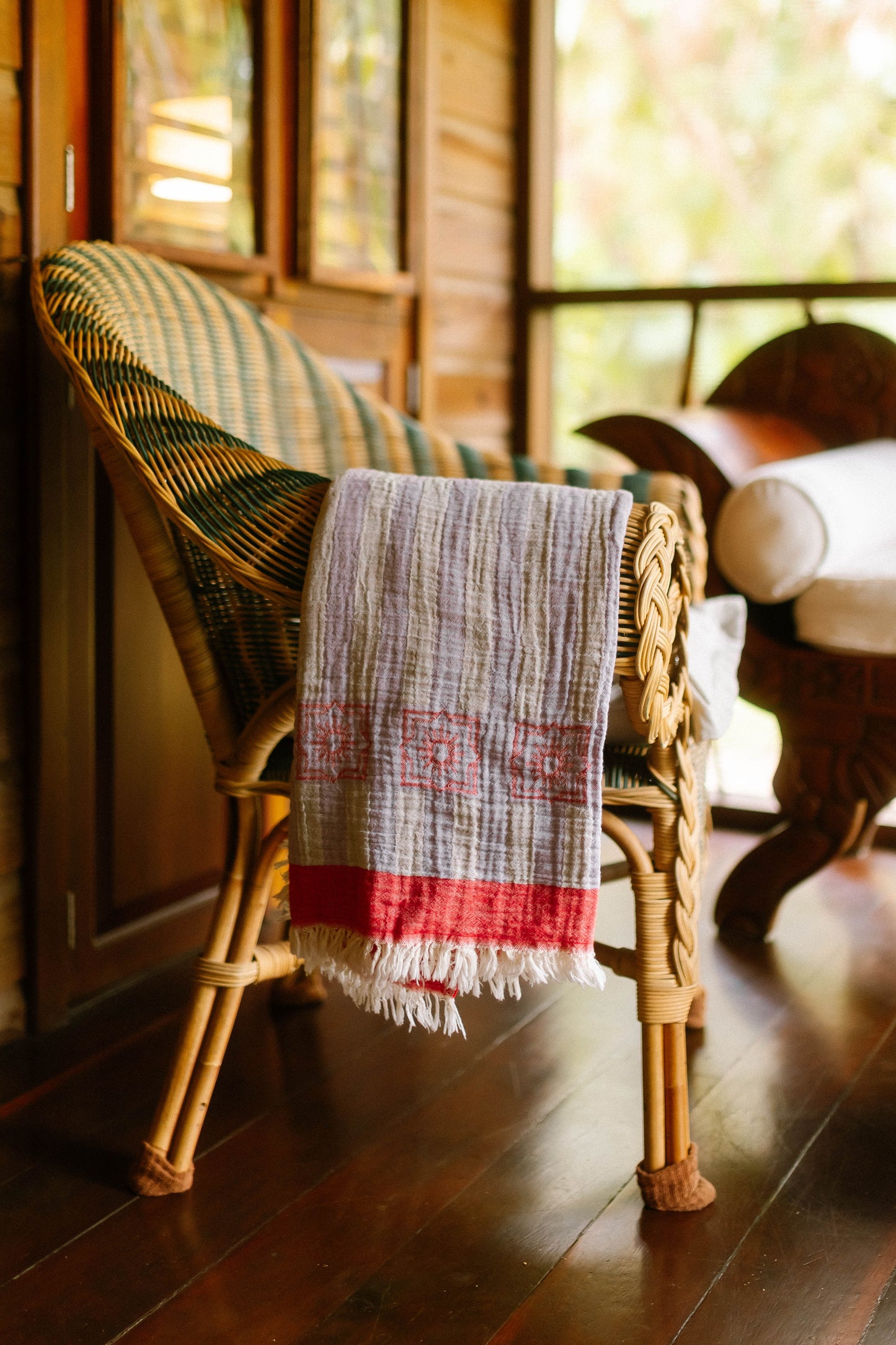 Brisa Lightweight Towels