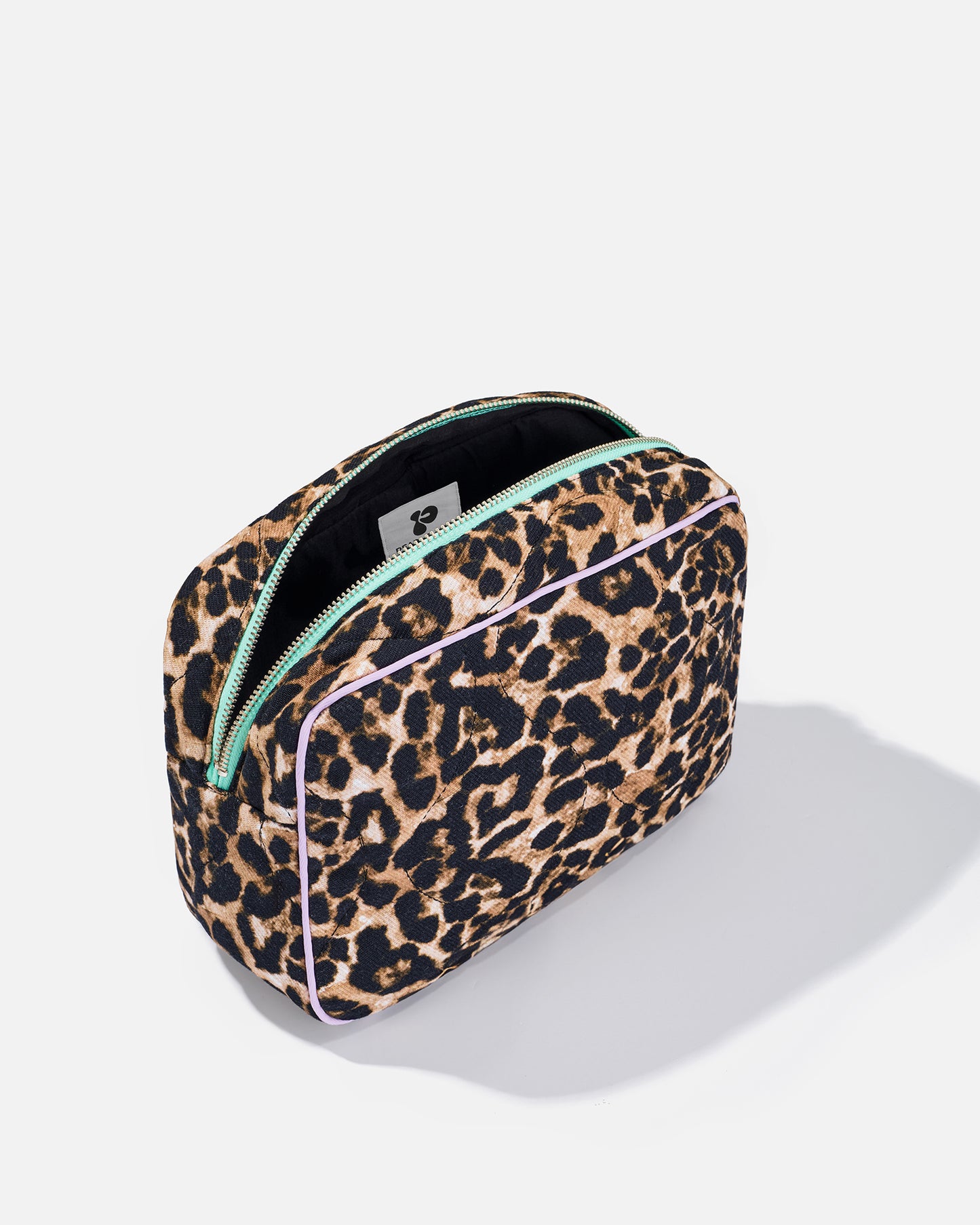 The Leopard Pouch