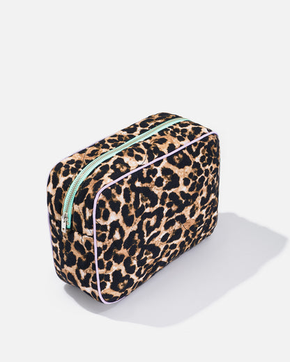 The Leopard Pouch